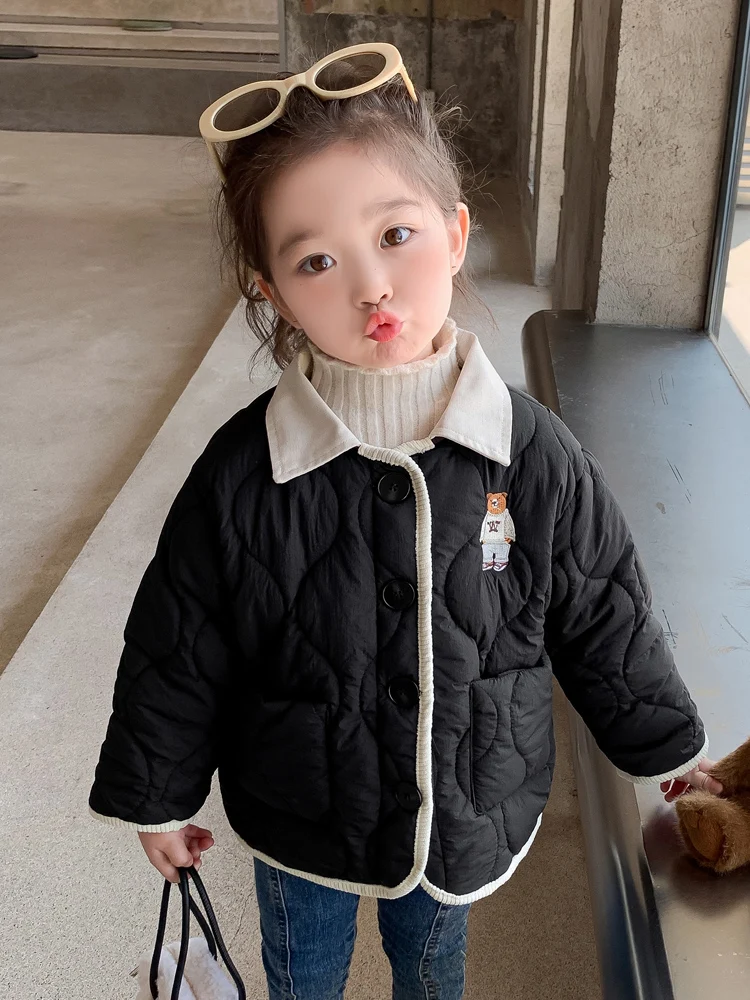 

Lightweight Cotton Quilted Jaet for Girls Winter Sle Turn-down Collar Bear Embroidery Casual Comfortable Long Sve Coat