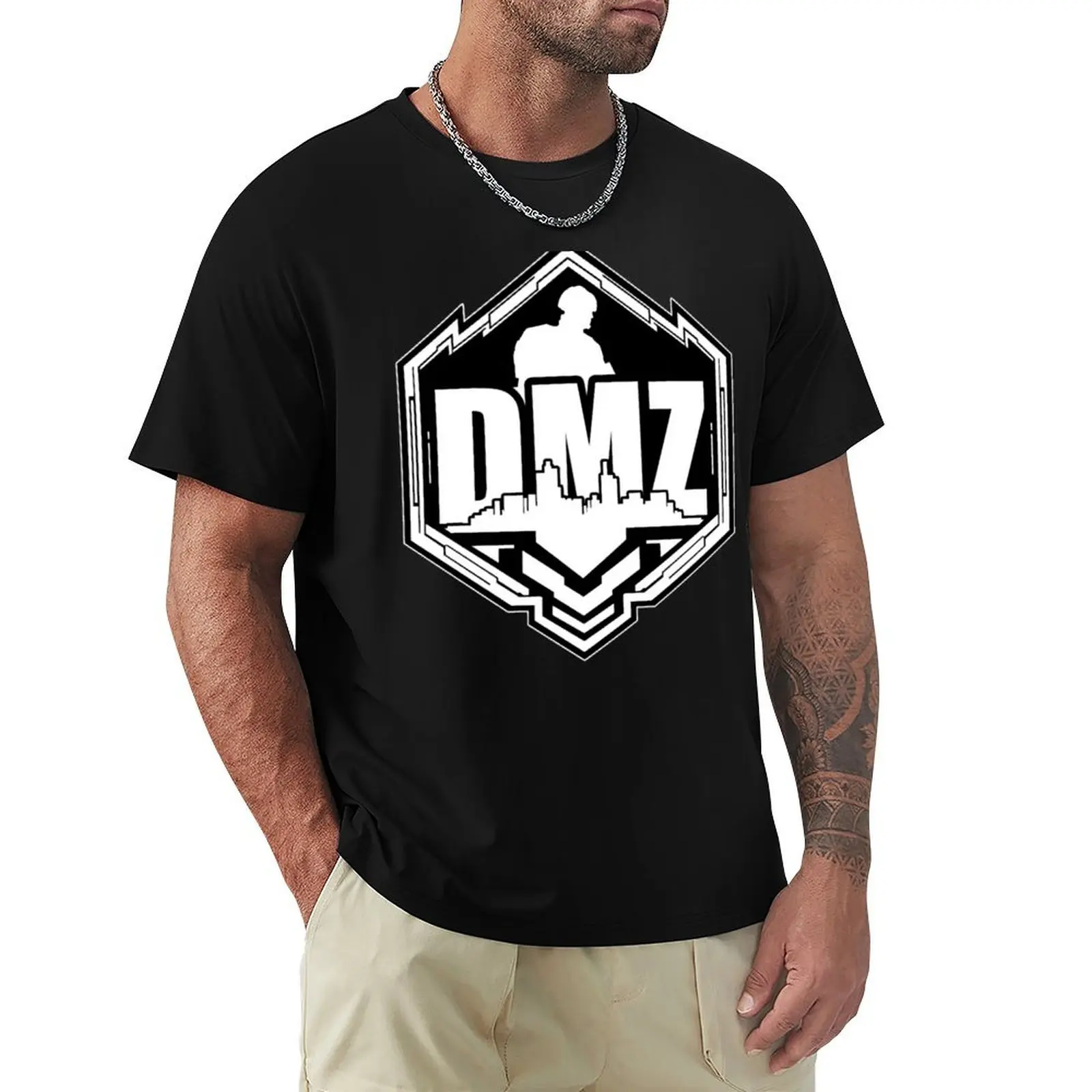 

DMZ Logo T-Shirt Running Performance Short Sleeve Tee