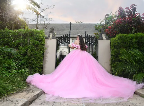 فساتين Quinceanera براقة مع زينة ، أميرة حلوة 15 سنة فستان حفلة عيد ميلاد ، 2023