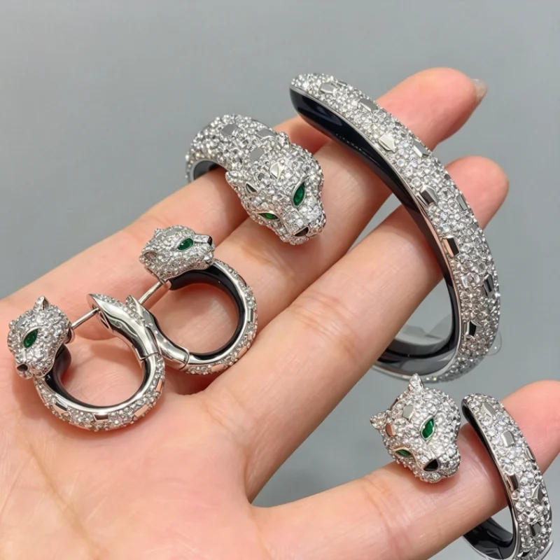 Cameo Jewelry Black Enamel Craftsmanship Leopard Head Open Bracelet Ring Earrings 925 Silver Gold Plated Full Diamond Design