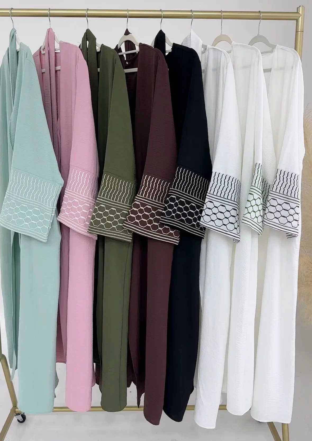 

Рамадан кимоно с вышивкой Абая Дубай Турция ислам мусульманский скромный хиджаб платье молитвенная одежда женский халат Kebaya Femme Musulmane