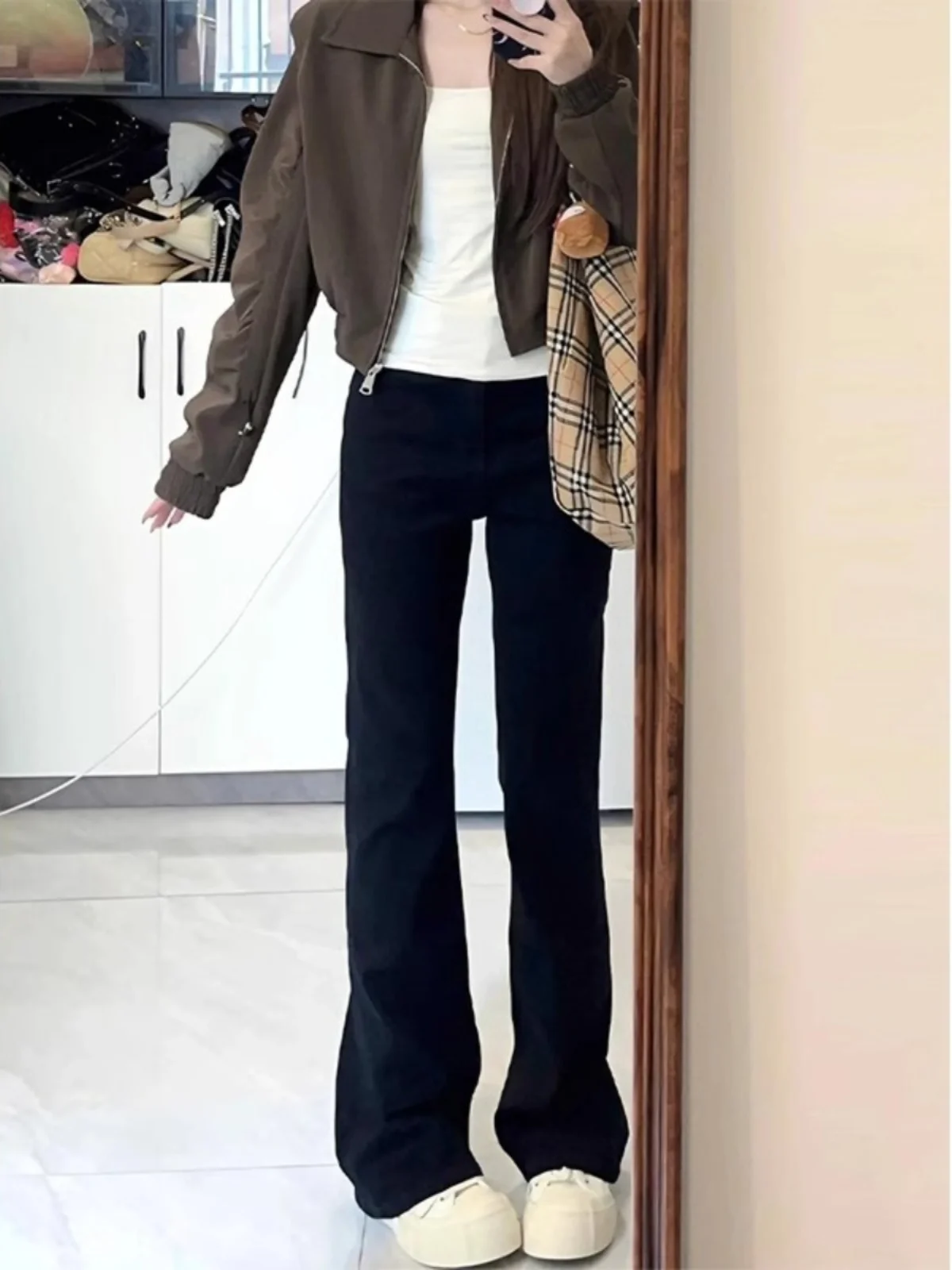 

High Waist Black Slim Fit Straight Leg Denim Jeans Women's Autumn New Style Elastic Wide Leg Smoke Tube Pants Cotton Stretch