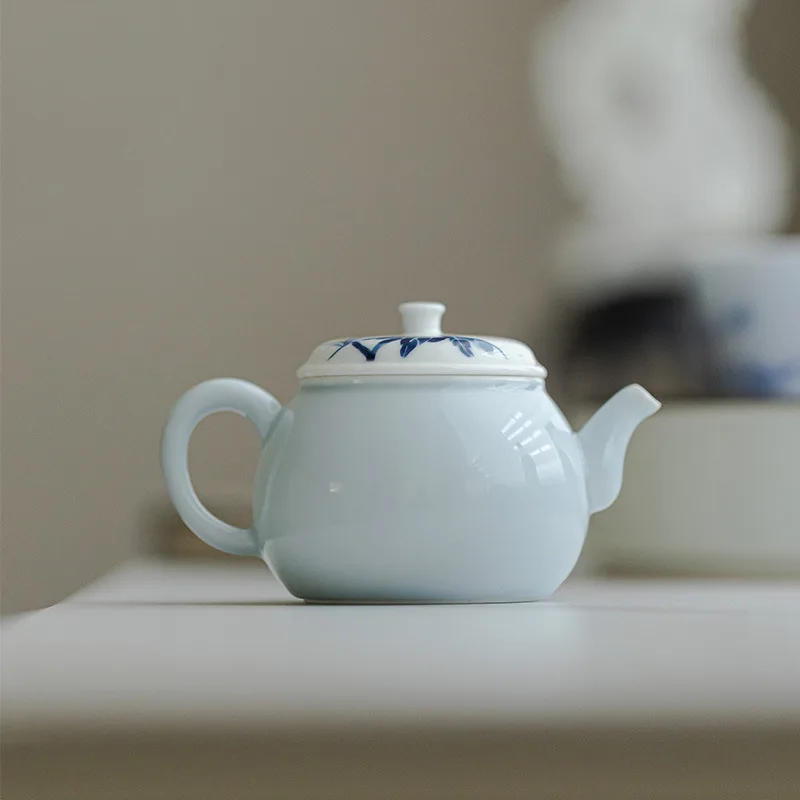 Shadow Green Rain Boat, Misty Moon, Duoqiu Pot, Hand Painted Blue and White Thin Tire, Hand held Pot, Kung Fu Tea Set, Tea Pot