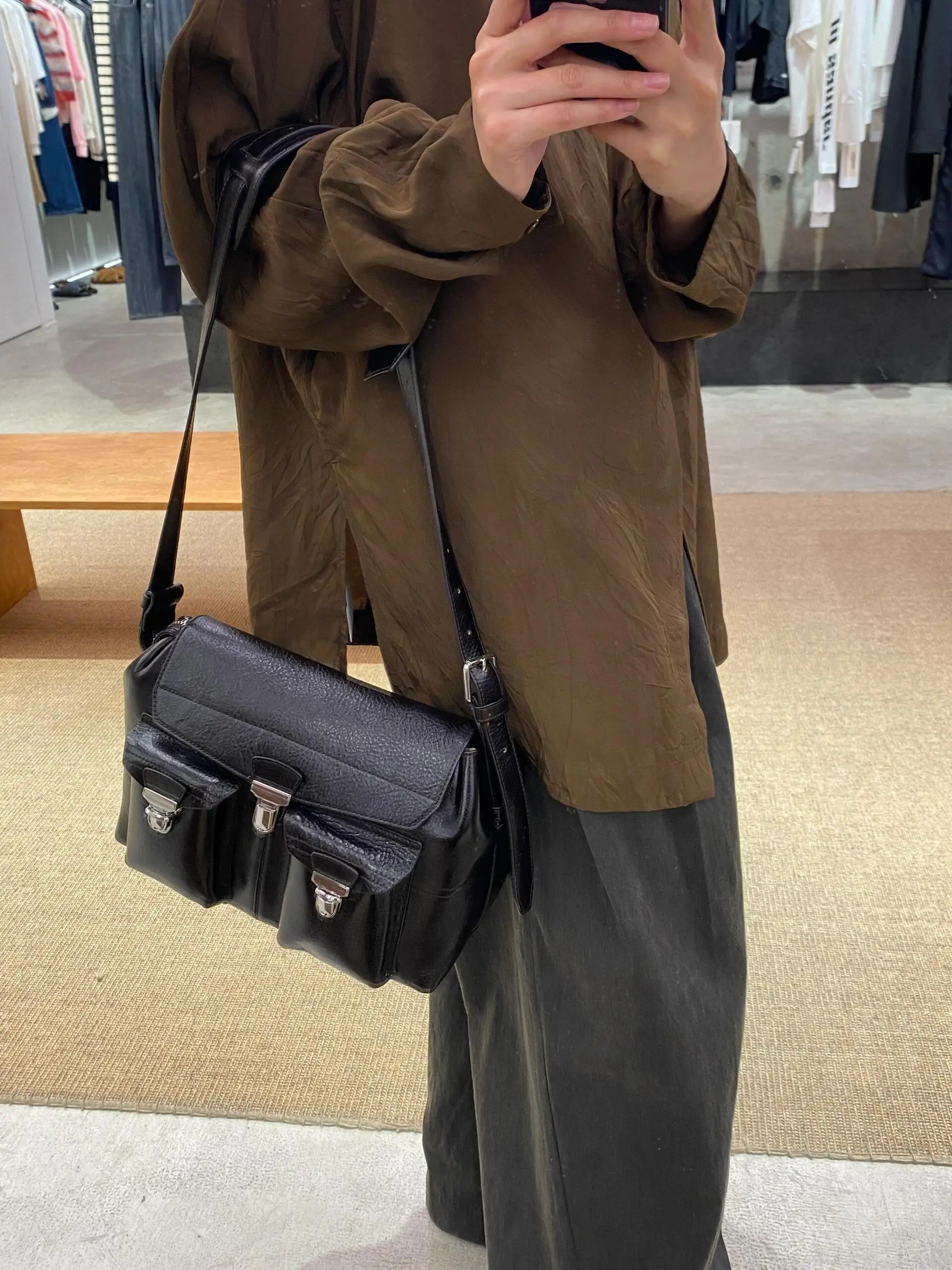 

2024 New Vintage Large Capaci Motorcycle Menger Bag Women's Crossbody Single oulder Tote Bag Commuter Soft Handle