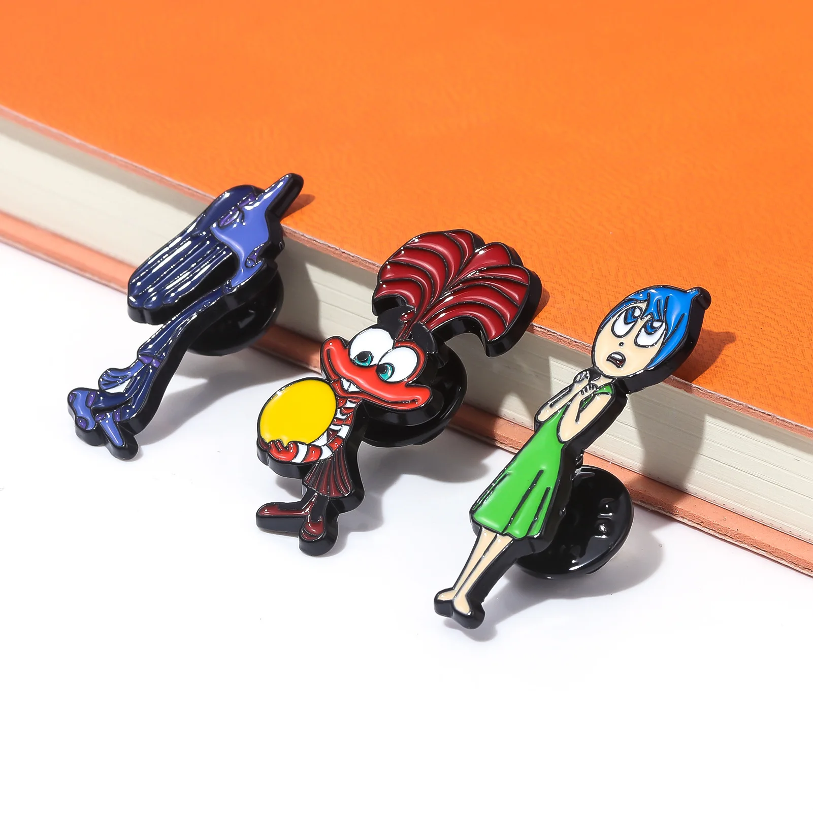 أنيمي Lnside خارج 2 بروش الفرح الغضب الحزن والفرح الكرتون لطيف شخصية شارة معدنية حقيبة نسائية مجوهرات اكسسوارات هدية