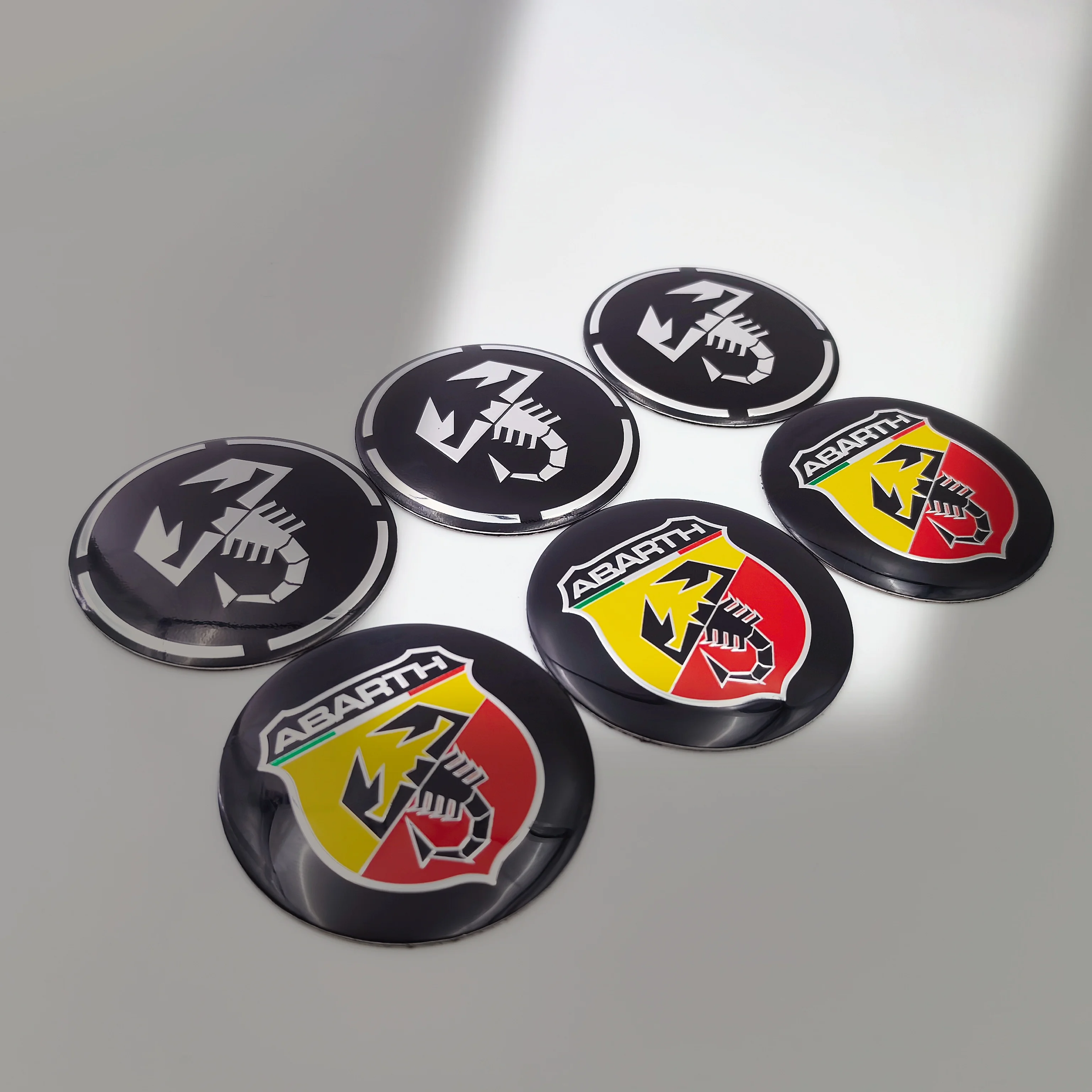 4 Uds 56mm fiat Abarth logo 3D tapacubos central de rueda de coche llanta de coche reacondicionamiento insignia a prueba de polvo cubre pegatina accesorios de estilo
