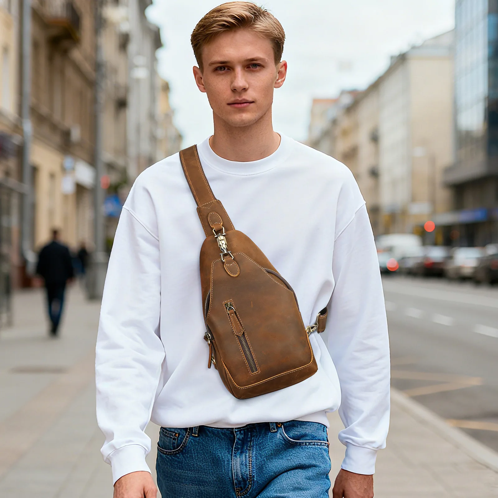 

Men's chest bag, leather retro lock front bag, large-capacity multi-pocket commuter zipper single-shoulder backpack