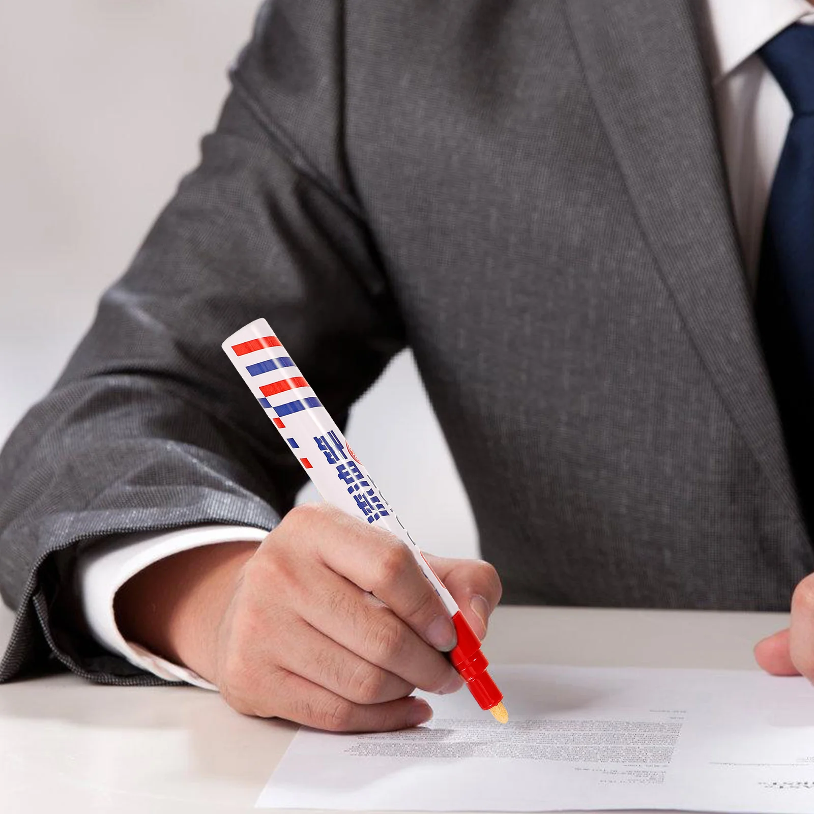 2 قطعة علامات إصلاح نقش اللوحي اللمس حتى تذكاري الكتابة أقلام الطلاء تصميم مريح واضح بمناسبة مجموعة أقلام ملونة