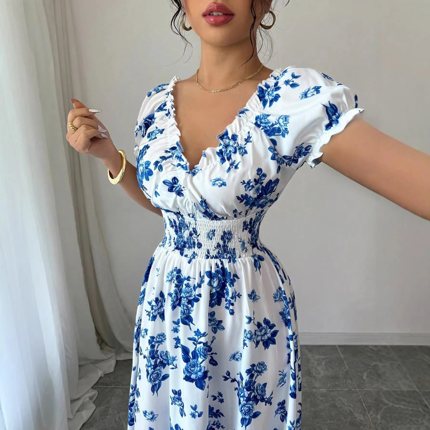 

Short-sleeve V-neck ruffled elastic waist slim-fit long dress with botanical floral print