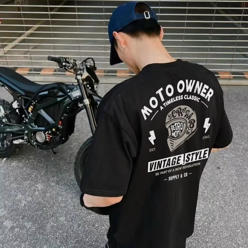 2026 New Summer MOTO OWNER Vintage Style Men's Oversized T-Shirt, Retro Motorcycle Helmet Graphic, Heavy Cotton Biker Streetwear