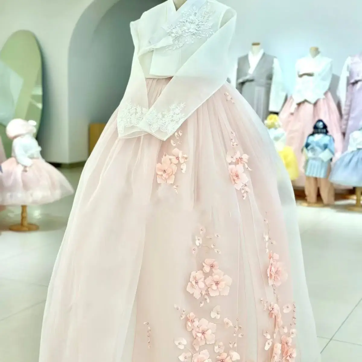 الراقية الوردي الأميرة الهانبوك المرأة التقليدية الكورية زي فستان رقص كلاسيكي قصر يانجي نمط الزفاف الأزهار الملابس