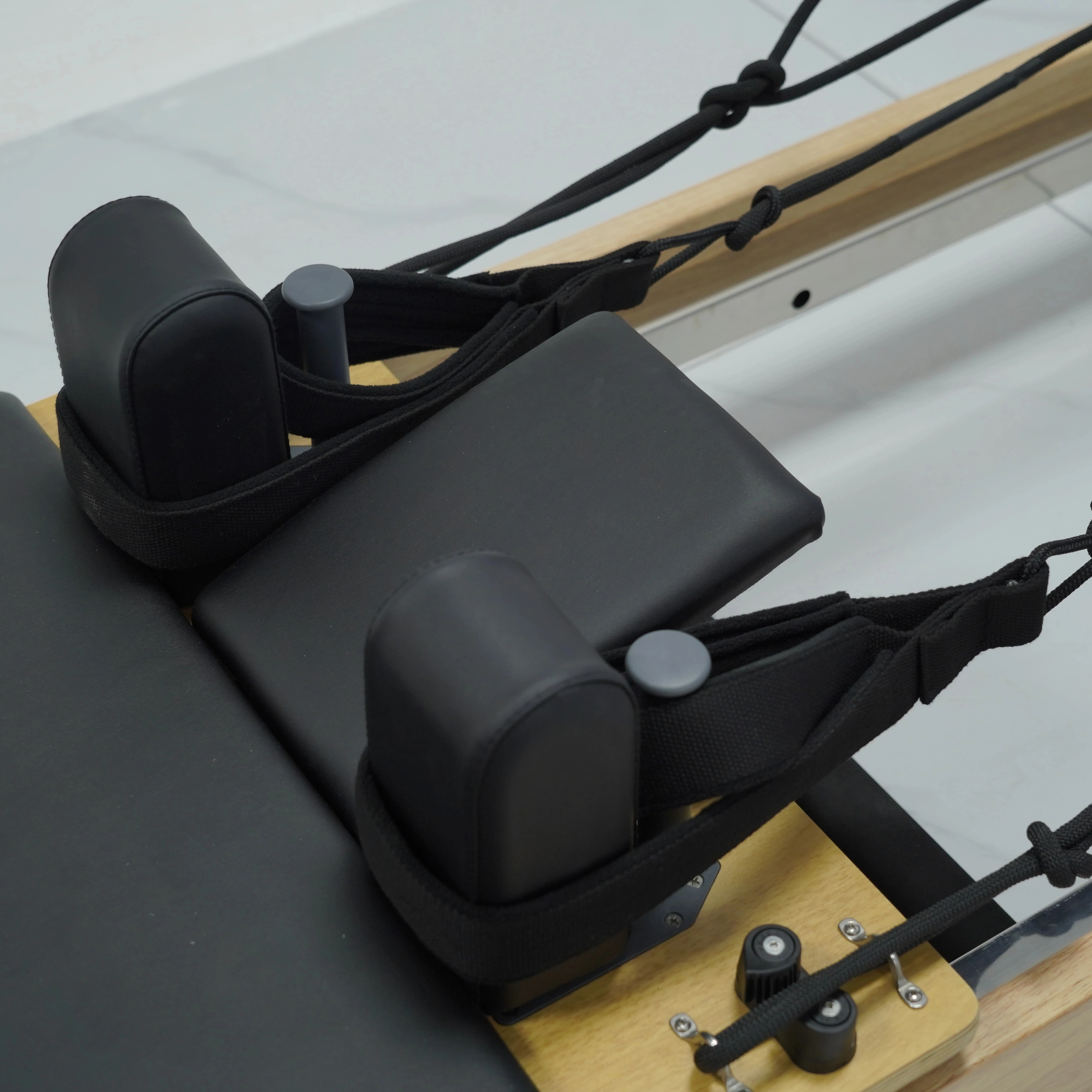 Adjustable Oak Wooden Folding Pilates Machine-Durable Home Gym Core Body Exercise Bed Portable Pilates Cadillac And Chair