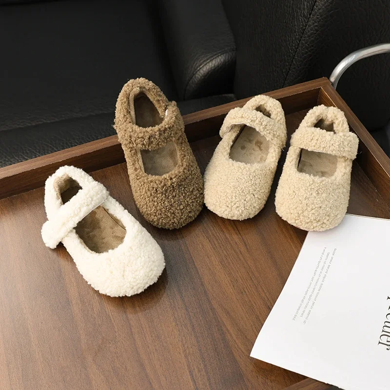 New Girls' Flat Shoes Furry Hairy Warm Children's Shoes Winter Versatile Kids Fashion Causal Cotton Shoes Soft Bottom Versatile