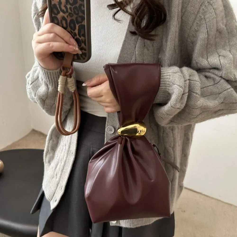 

Solid color PU Leather Clutch Bag Side Zipper Korean Style Party Evening Bag Large Capacity Coin Pouch Pleated Bucket Bag