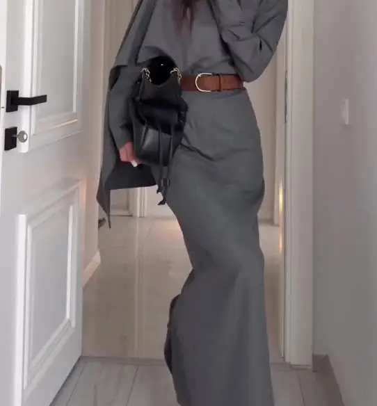 

Spring 2026 Women's Grey Asymmetrical Skirt Set Irregular Fashion Outfit Stylish Collection Spring 2026