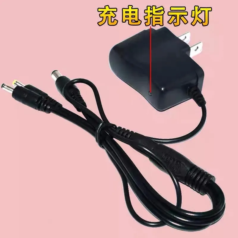 Strong light flashlight headlight charger 3.6V lithium battery direct charging dock charger 3.7V 4.2V universal universal charge