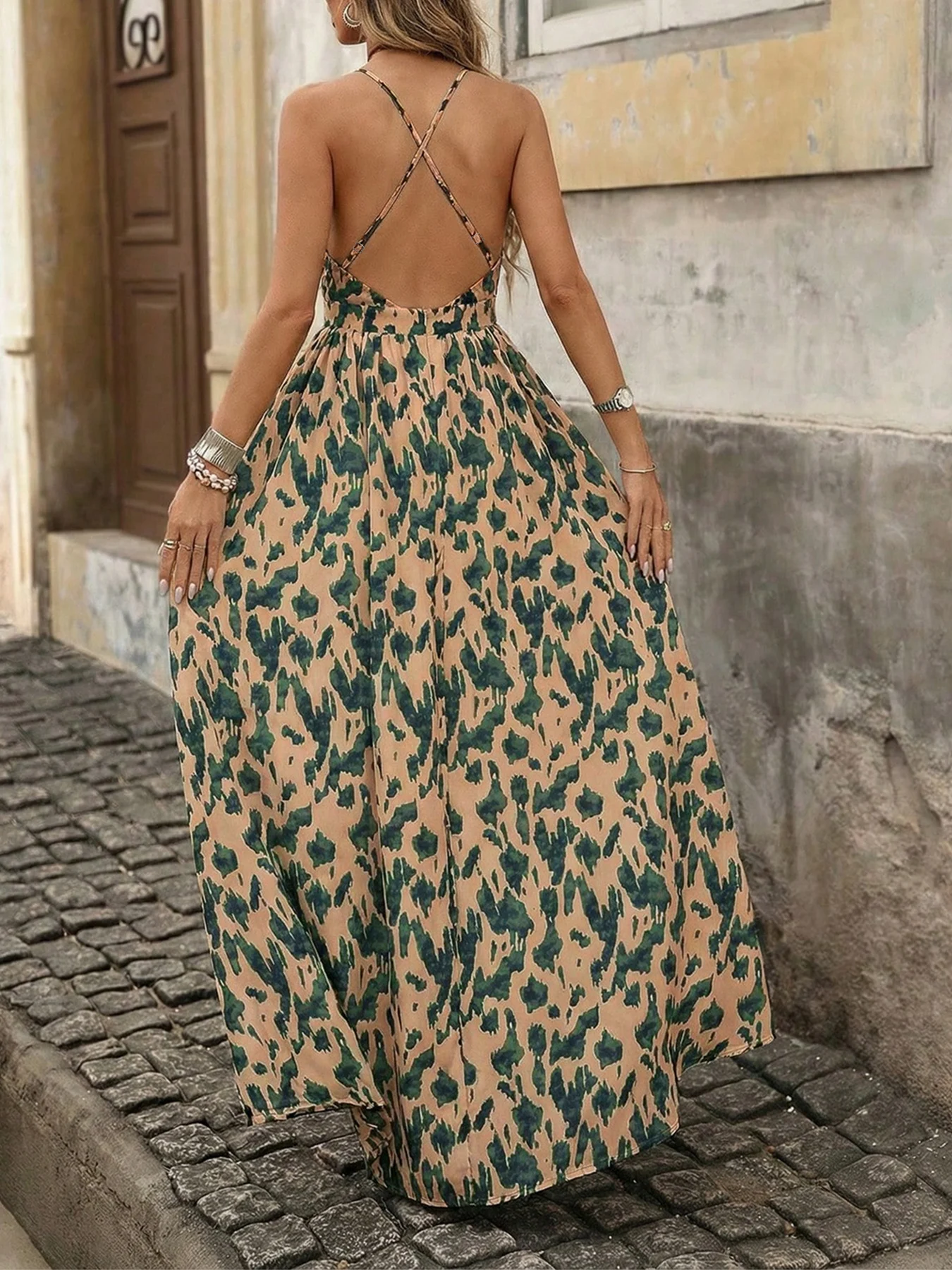 Women Spaghetti Strap Maxi Dress Cross Back Abstract Print A Line Flowy Dress Boho Spring Summer Beach Vacation Casual Dress