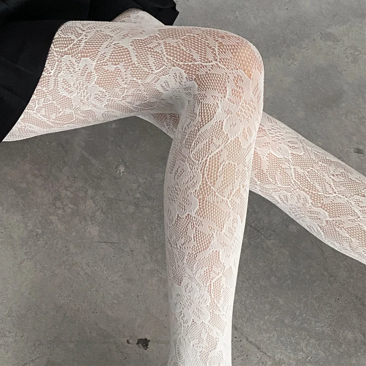 Flowers and Flower Vines Fishnet Stockings Thin Hollowed-out Lace Tights Red Black Blue Pink White Pantyhose JK Internet Celebri