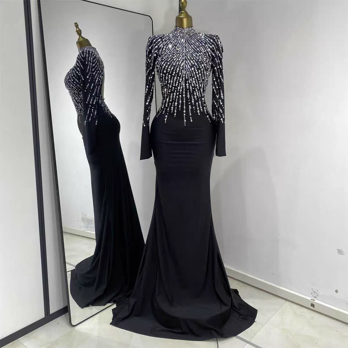 Customized Evening Dress High Neck Long Sleeve Gradient Water Drop Rhinestone Open Back Black Mermaid Floor Length