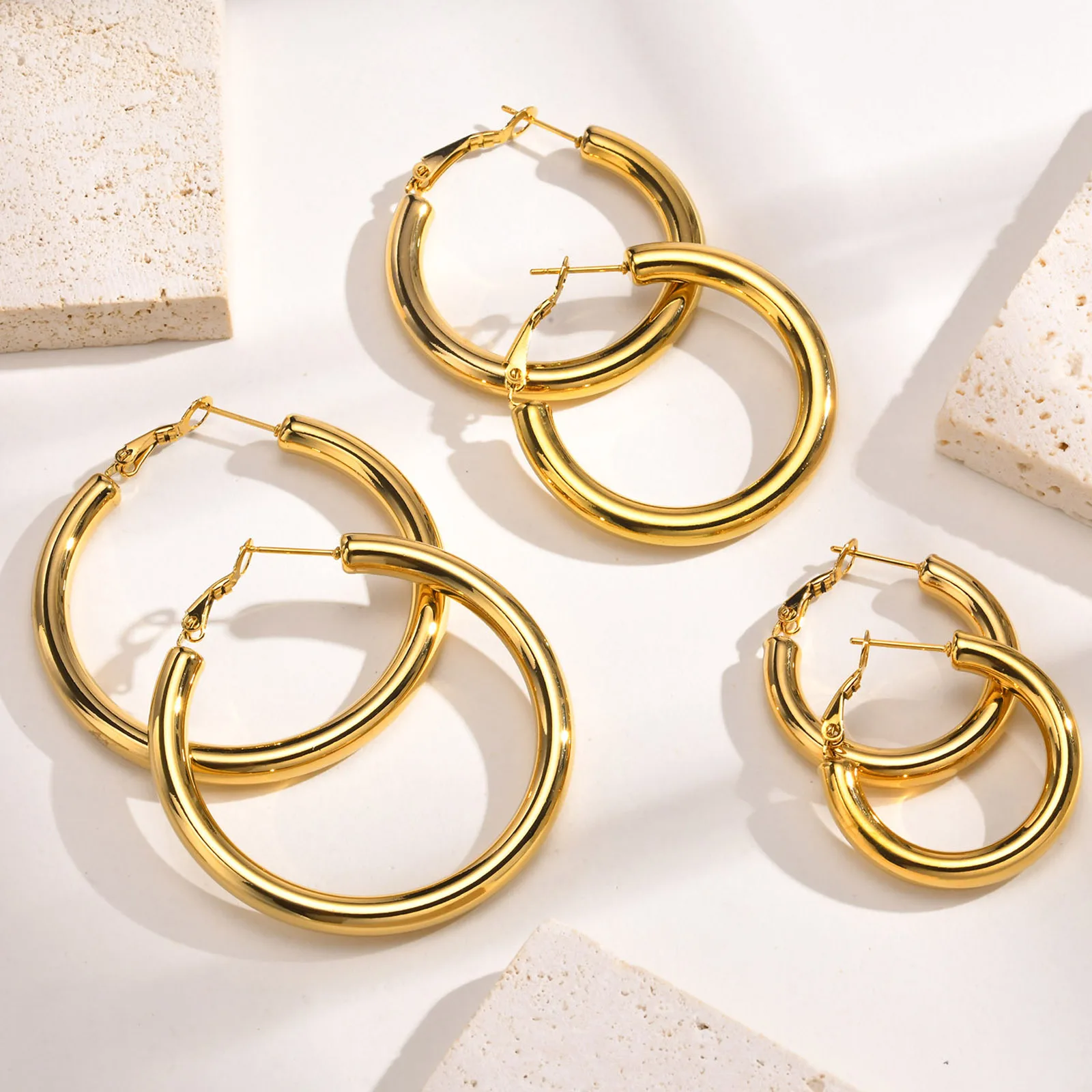 Circle Hoop Earrings for Women, Classic Stainless Steel 18k Gold Plated Minimalist Chunky Jewelry Hypoallergenic 30/40/50/60mm