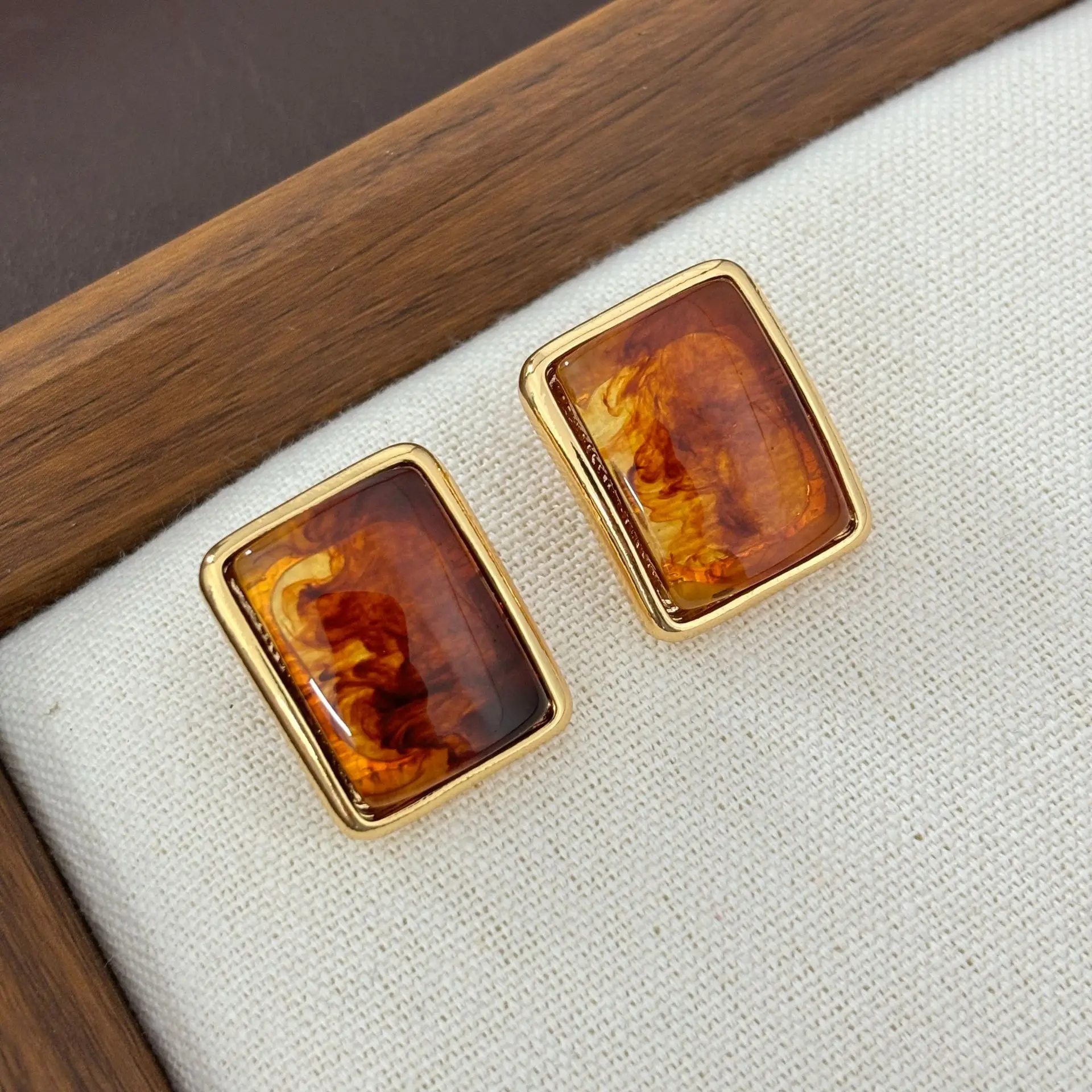 Medieval rectangular amber smudge stud earrings retro gold frame caramel resin earrings light luxury earrings women