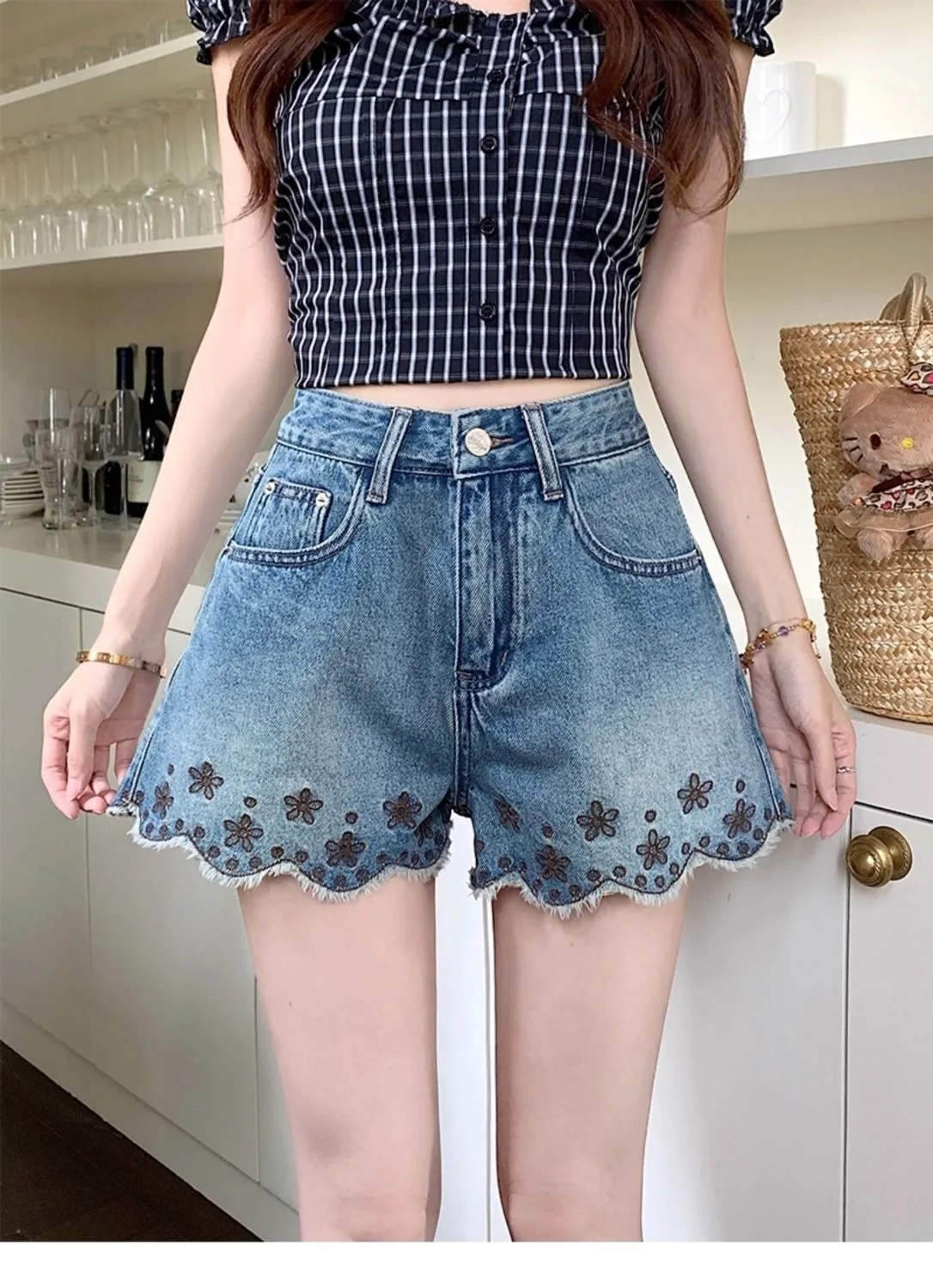 Summer Retro Wash Embroidery Floral Stitched Wave Edge Denim Shorts, Loose Fit  Summer Casual A-Line Denim Hot Pants
