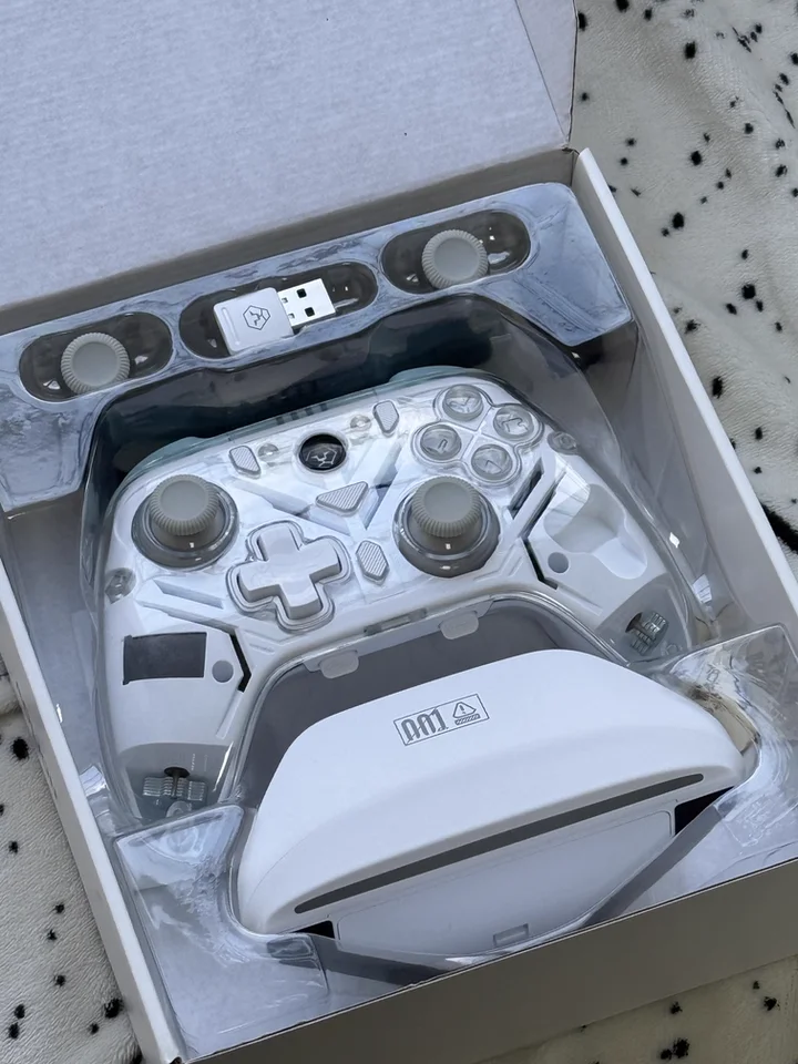 

Pro 2 Bluetooth Controller - Hall Effect Joystick Update for Switch 2, Windows, Apple, Android, Steam Deck, and Raspberry Pi