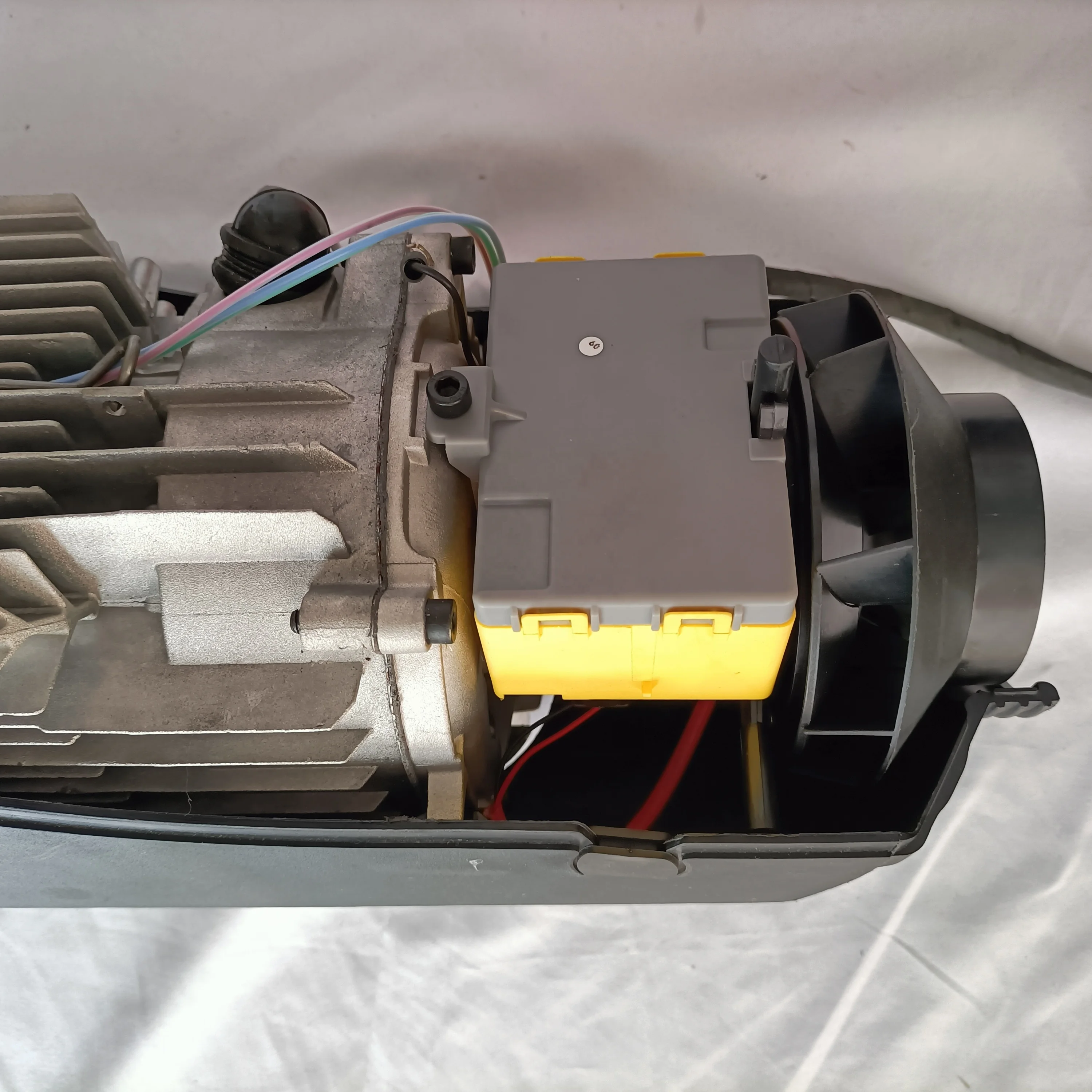 12V/24V 2KW-5KW Portable Diesel Heater - OEM Quality Parking Heater for Trucks & Cars (Fast Heating, Low Noise