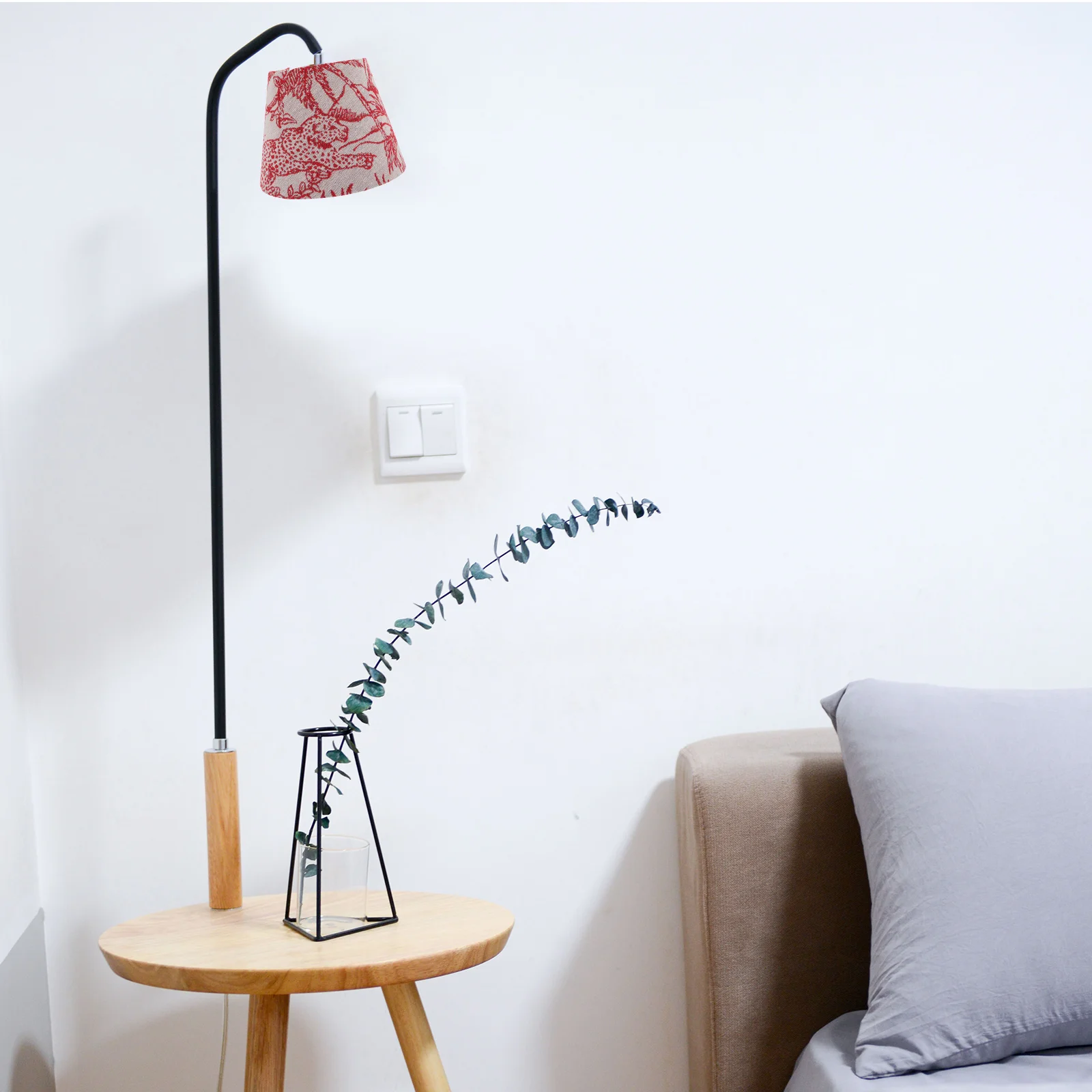 

Embroidered Lampshade E27 E14 Random Design Iron Cover Bedroom Office Decor Lighting Accessories