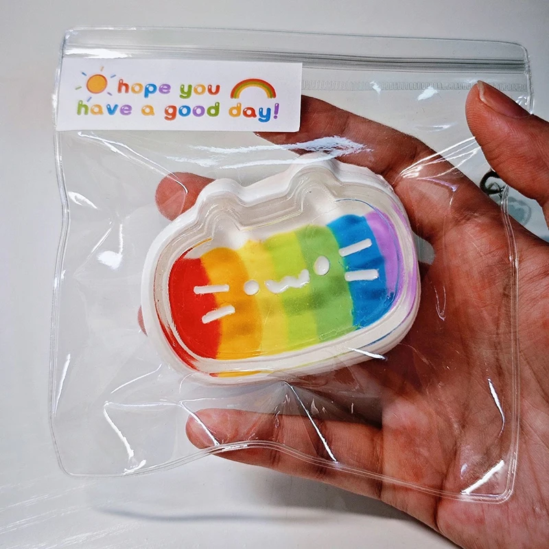 귀여운 소프트 스퀴시 무지개 작은 고양이 스퀴즈 장난감 안티스트레스 타바 스퀴시 어린이 소녀 장난감 선물 스트레스 볼 성인 감각 장난감