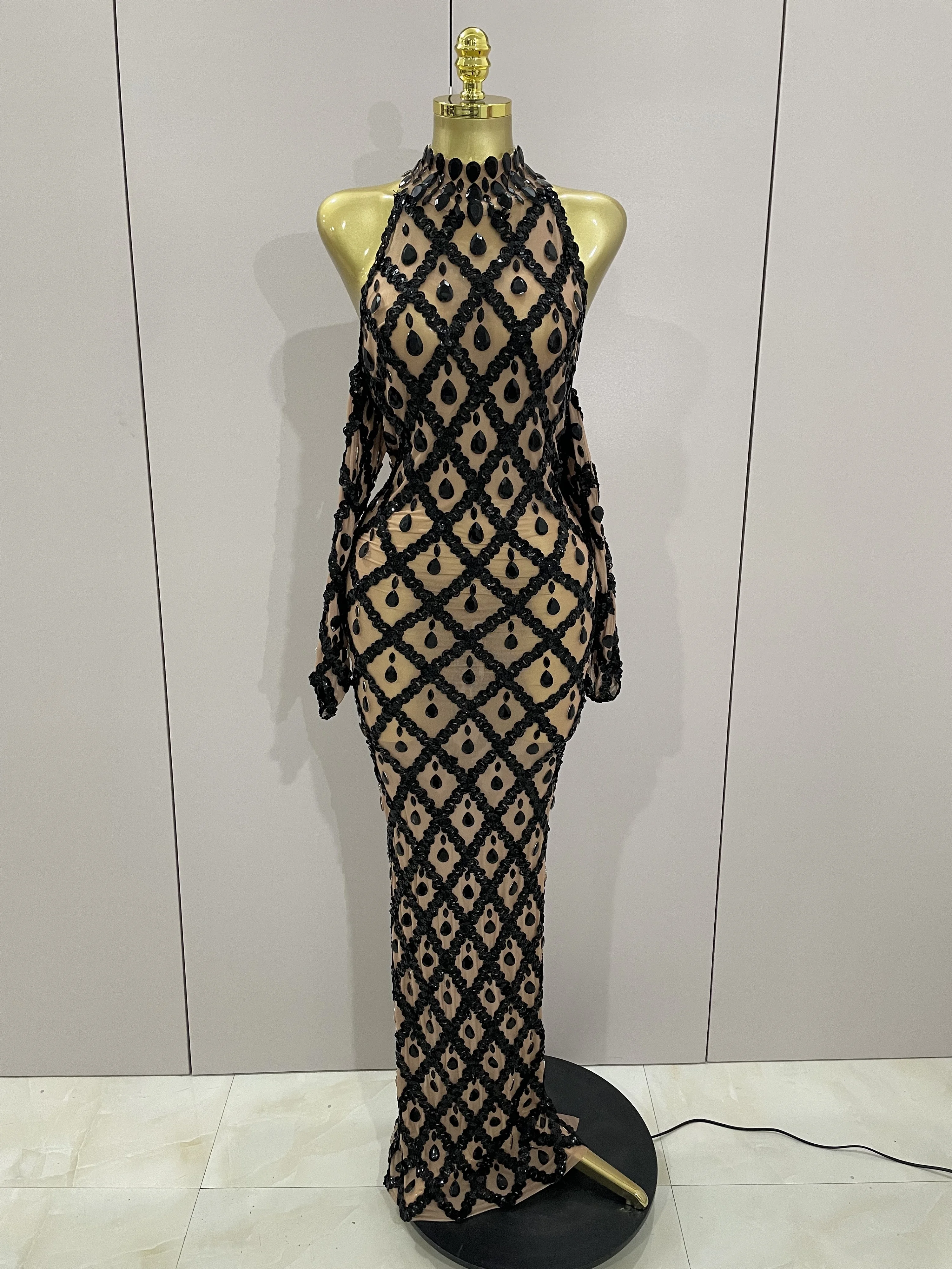 

2025 Sexy Sparkly Rhinestones Halter Mesh Long Dress With Gloves Women Celebrate Evening Wedding Prom Birthday Dress Shoot Wear