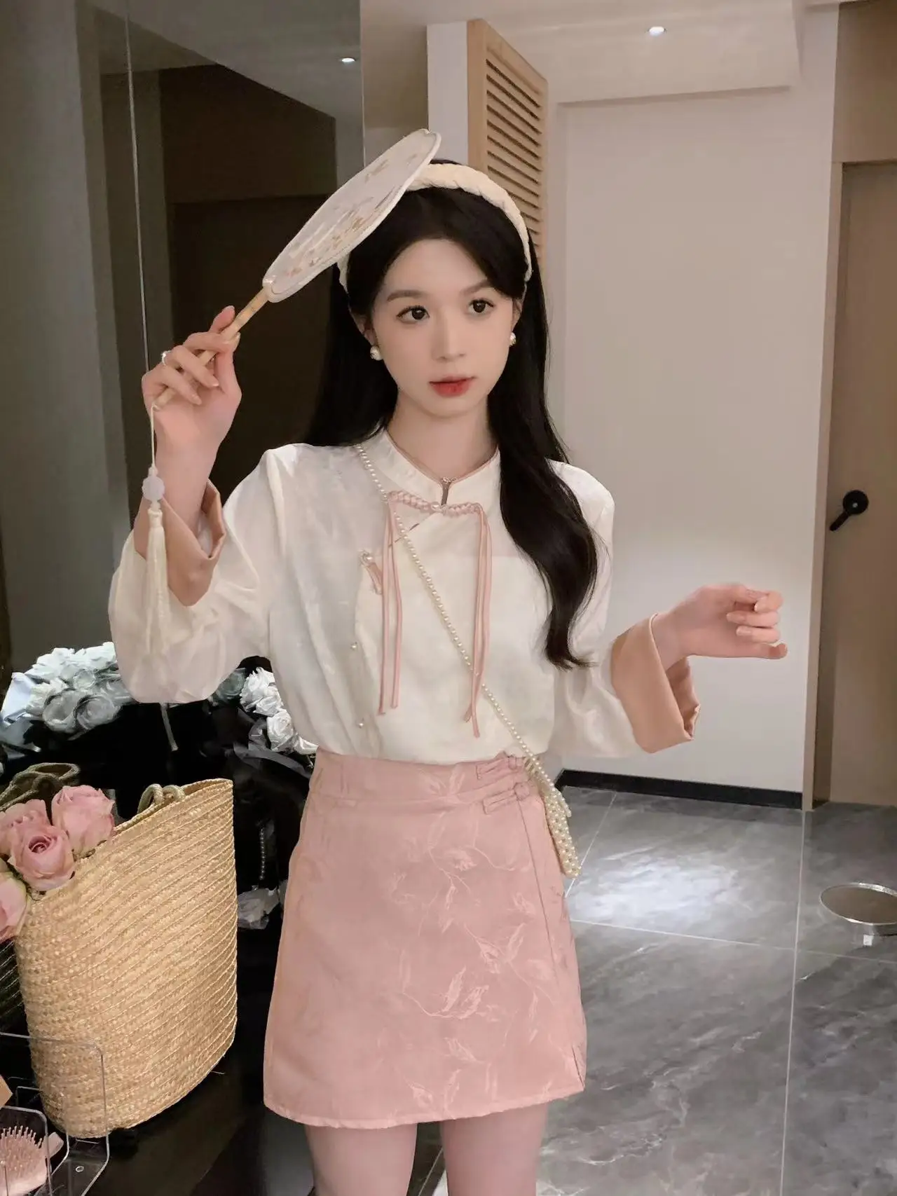 

Женский повседневный топ Anli Sweet Pink с пуговицами, нежный китайский стиль, длинный рукав, V-образный вырез, премиум-качество...