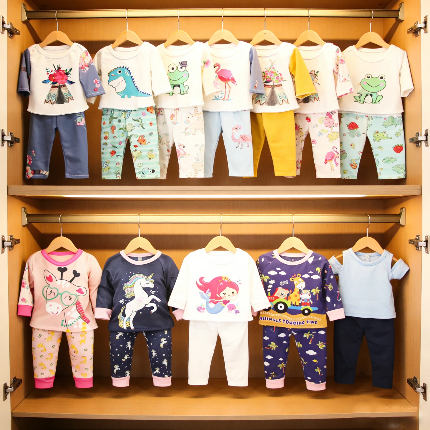 

Милый комплект одежды для кукол с мультяшными персонажами, пижама в виде единорога и кошки для 18-дюймовых американских кукол, а также для кукол-младенцев и девочек 43 см.