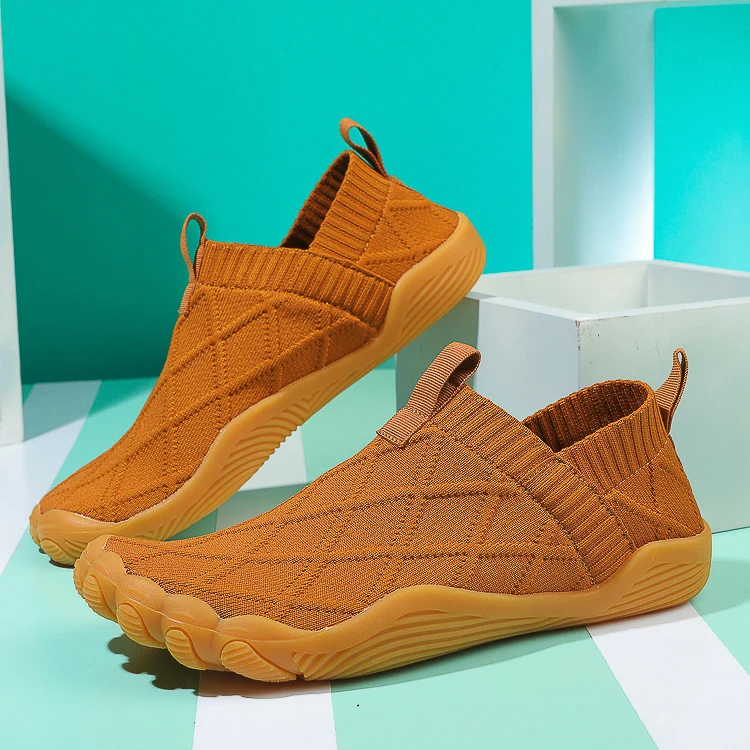 Men's Minimalist Running Shoes Wide Toe Box Outdoor Multi Functional Anti Slip Mountaineering Shoes Mesh Slip in Barefoot Shoes