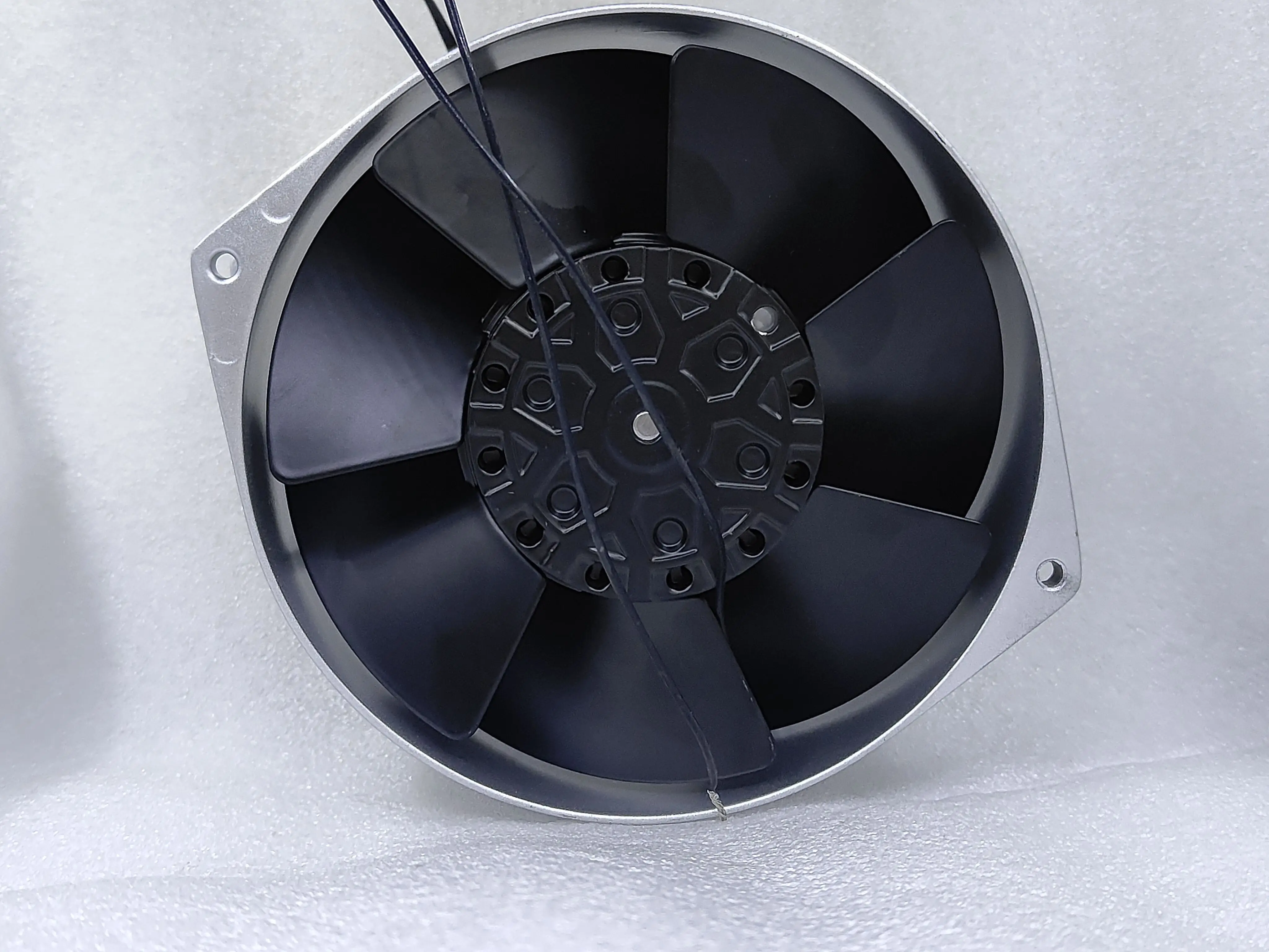 TOYO FAN T675D-9 AC 200V 43/40W 172x150x55mm 2-Wire Case Cooling Fan