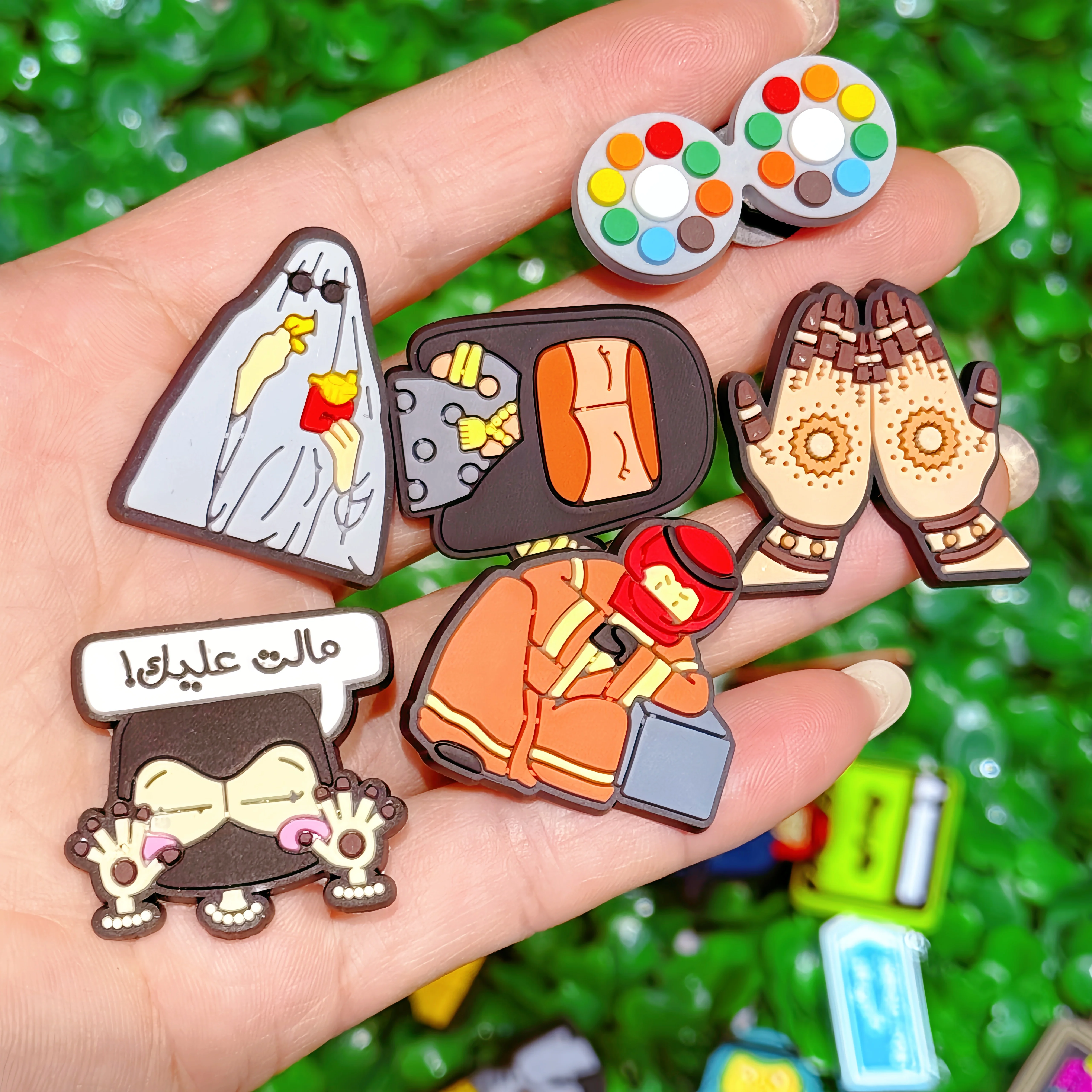 جديد 1-20 قطعة نمط الشرق الأوسط بولي كلوريد الفينيل الأحذية السحر حذاء للحديقة زر اكسسوارات الأحذية أبازيم صالح الأساور هدية عيد ميلاد