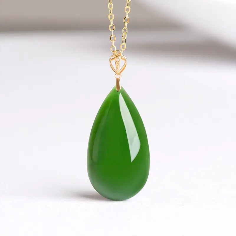 

Jia Le/18K Gold Buckle Inlaid with Natural Spinach Green Old Material Hetian Jade Jasper Water Drop Pendant Fine Jewelry Gift