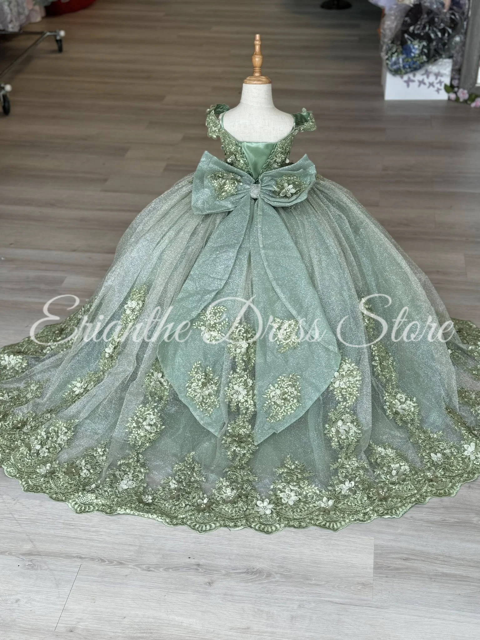 

Customized Green Flower Girl Dress for Wedding Tulle Lace Applique Puffy Elegant Kids Birthday Party First Communion Ball Gowns