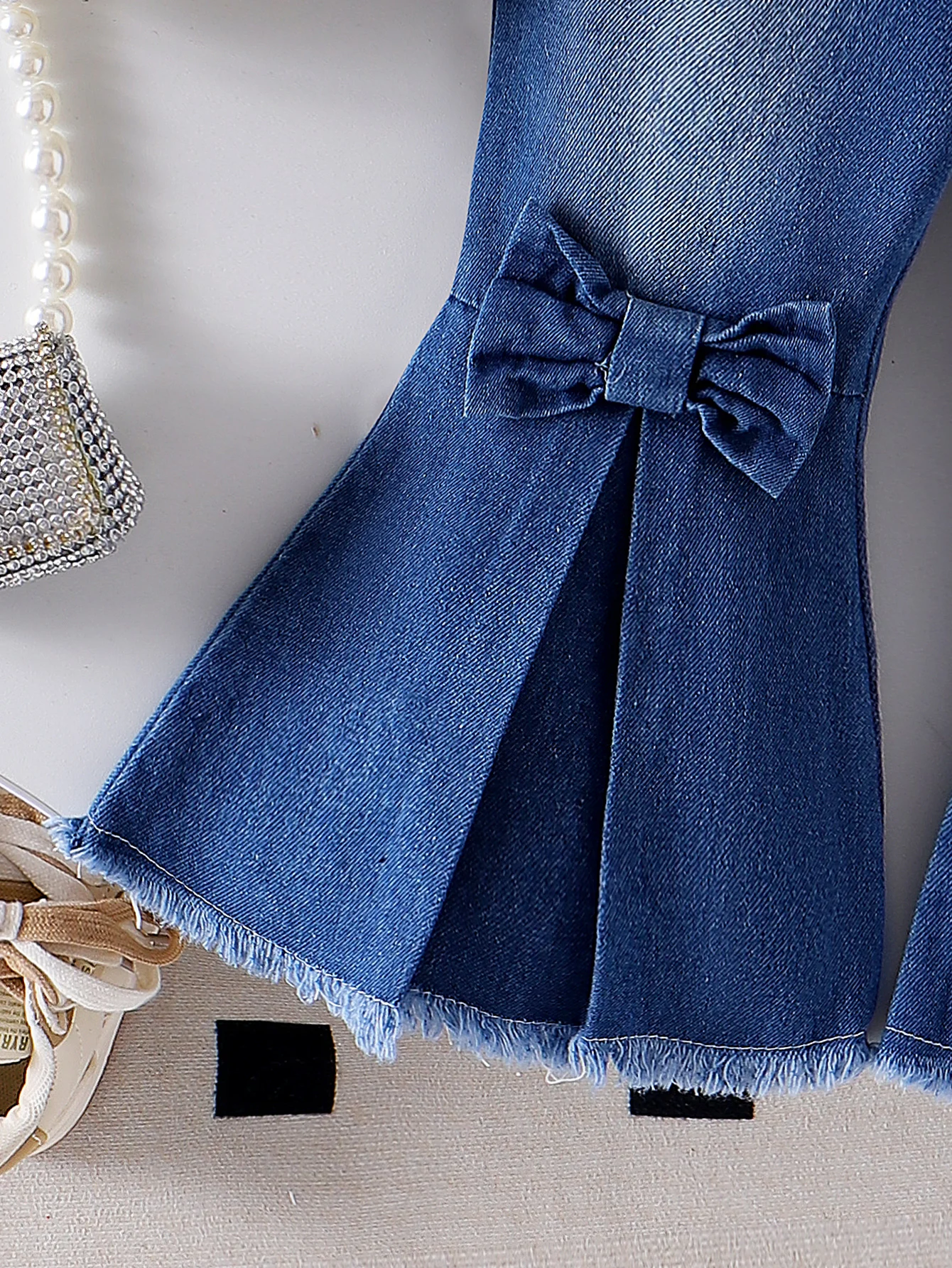 2CPS Autumn New Style For Girls And Babies Daily Sweet Bubble Sleeves Girl Pattern Top + Denim Flared Trousers