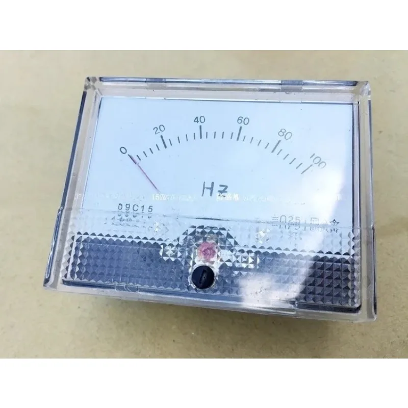 Pointer type AC ammeter 69C15 0-250 voltmeter frequency meter shockproof MGT1050
