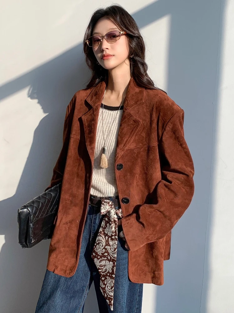 เสื้อแจ็คเก็ตหนังแท้สไตล์วินเทจสำหรับผู้หญิง ฤดูใบไม้ร่วง ฤดูหนาว 2025 รุ่นใหม่ ระดับไฮเอนด์ เรียบง่าย สวมใส่สบาย ทรงหลวม ทำจากหนังแพะแท้