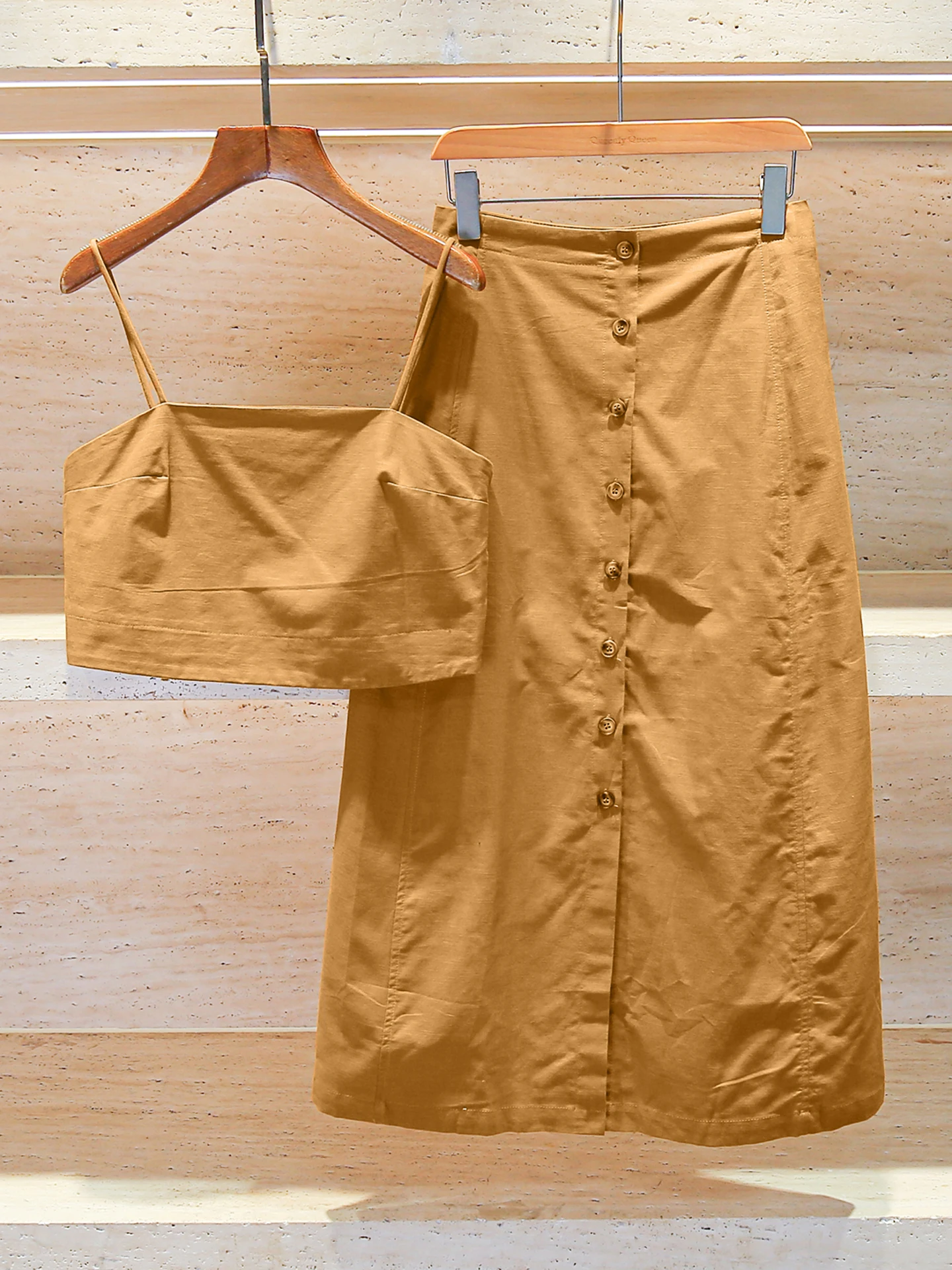 Conjunto de Verão de Alta Qualidade para Mulheres com Top de Alças e  Saia de Botão Único Conjunto Faion de Duas Peças ...