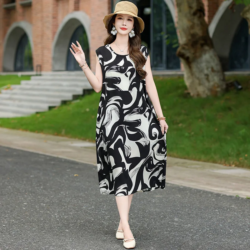 

Elegant Women's Sleeveless Printed A-Line Midi Dress Casual Summer Style With Abstract Pattern And Round Neckline