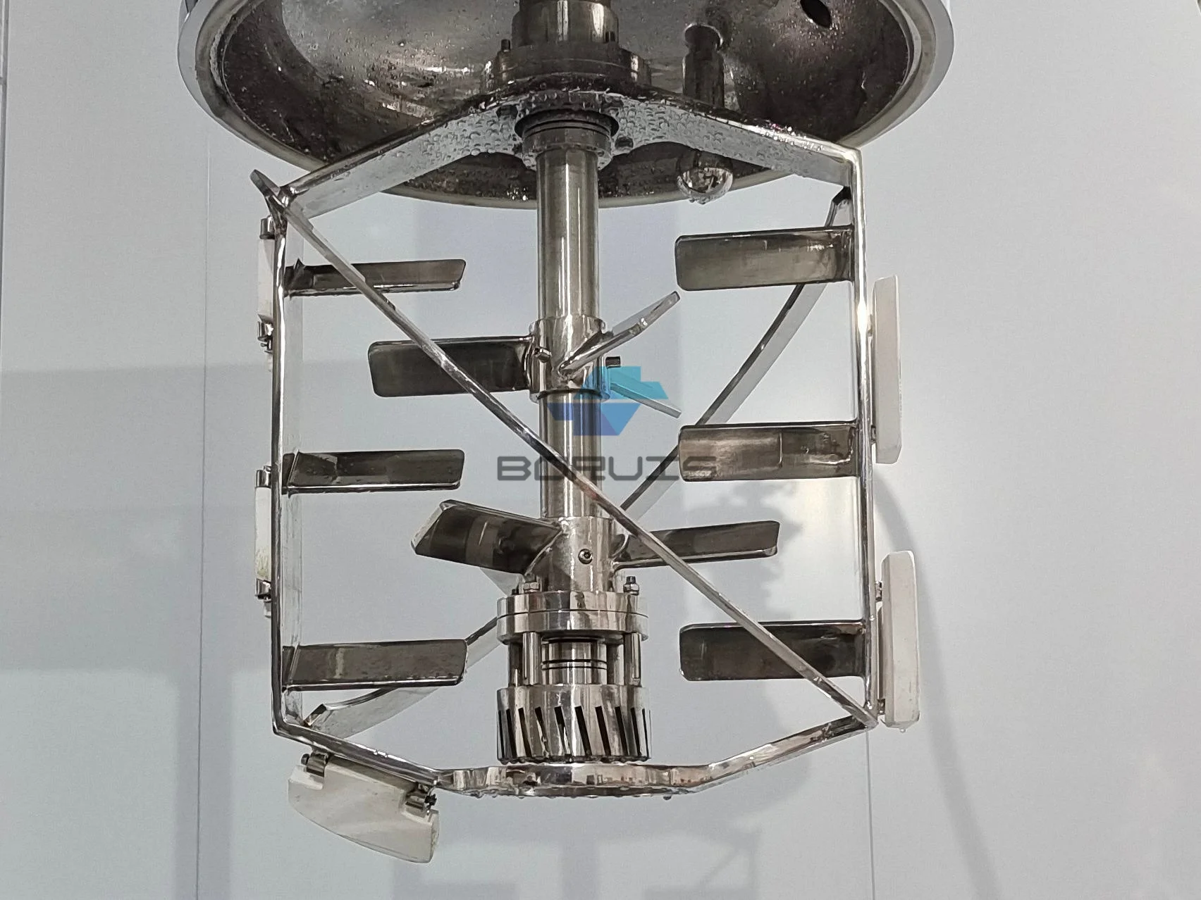 Cream Making Machine Emulsifying Machine Vacuum Mixer Homogenizer Emulsifier Cosmetic Mixing Tank Mixing Machine