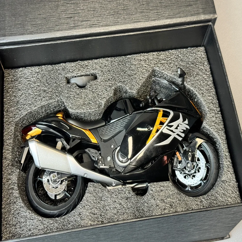 1/9 Suzuki Hayabusa alloy motorcycle gift for boys, exquisite decoration in the living room