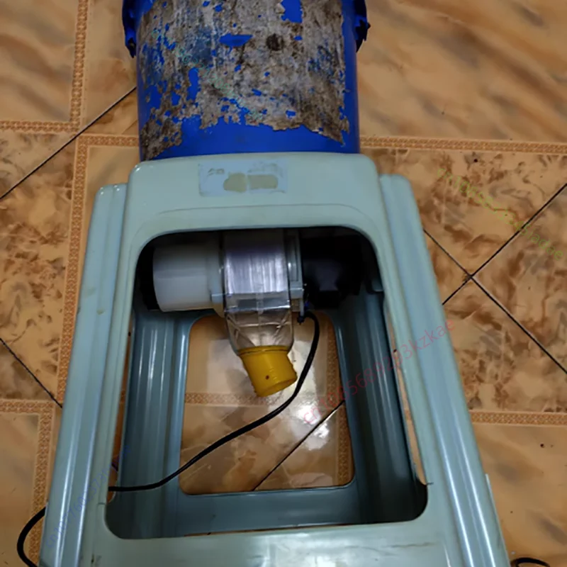 Feeder Automatic Chicken Feeder Pellet Funnel Pigeon Chicken Duck Carrier Pigeon Automatic Chicken Feeder Pigeon 50-500g/Minute