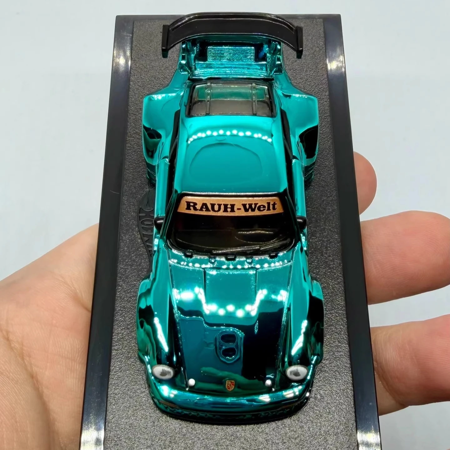 Hot Wheels RLC RWB Porsche 930 Red Line Club Limited Edition Plated Alloy 1:64 Car Model Collectible Diecast Movable Vehicle Toy view 4