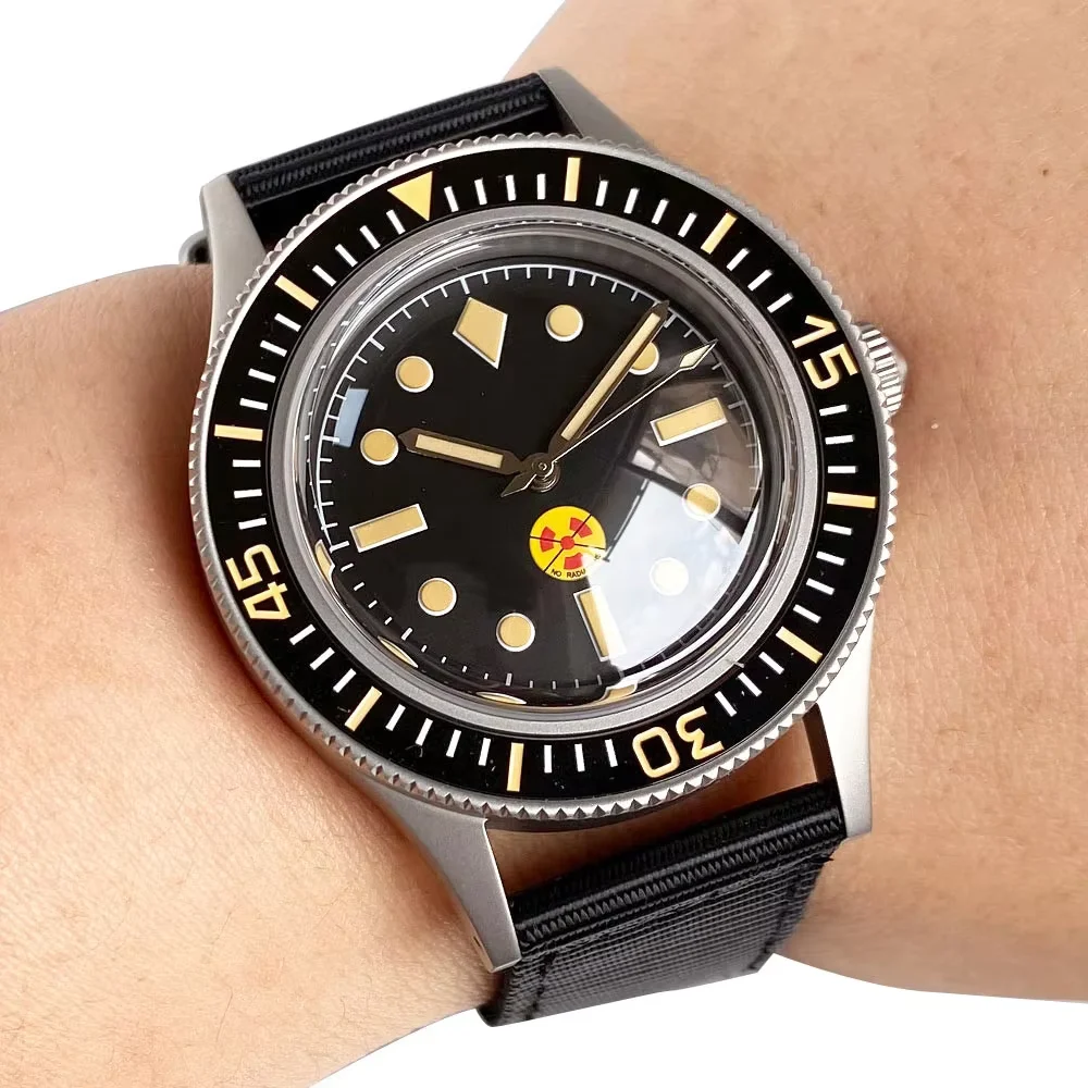 New Tandorio 40mm Retro 50-Fathoms Diver Watches For Miyota 8215 Movement Sapphire Crystal Glass 200m Waterproof Green Lume Dial