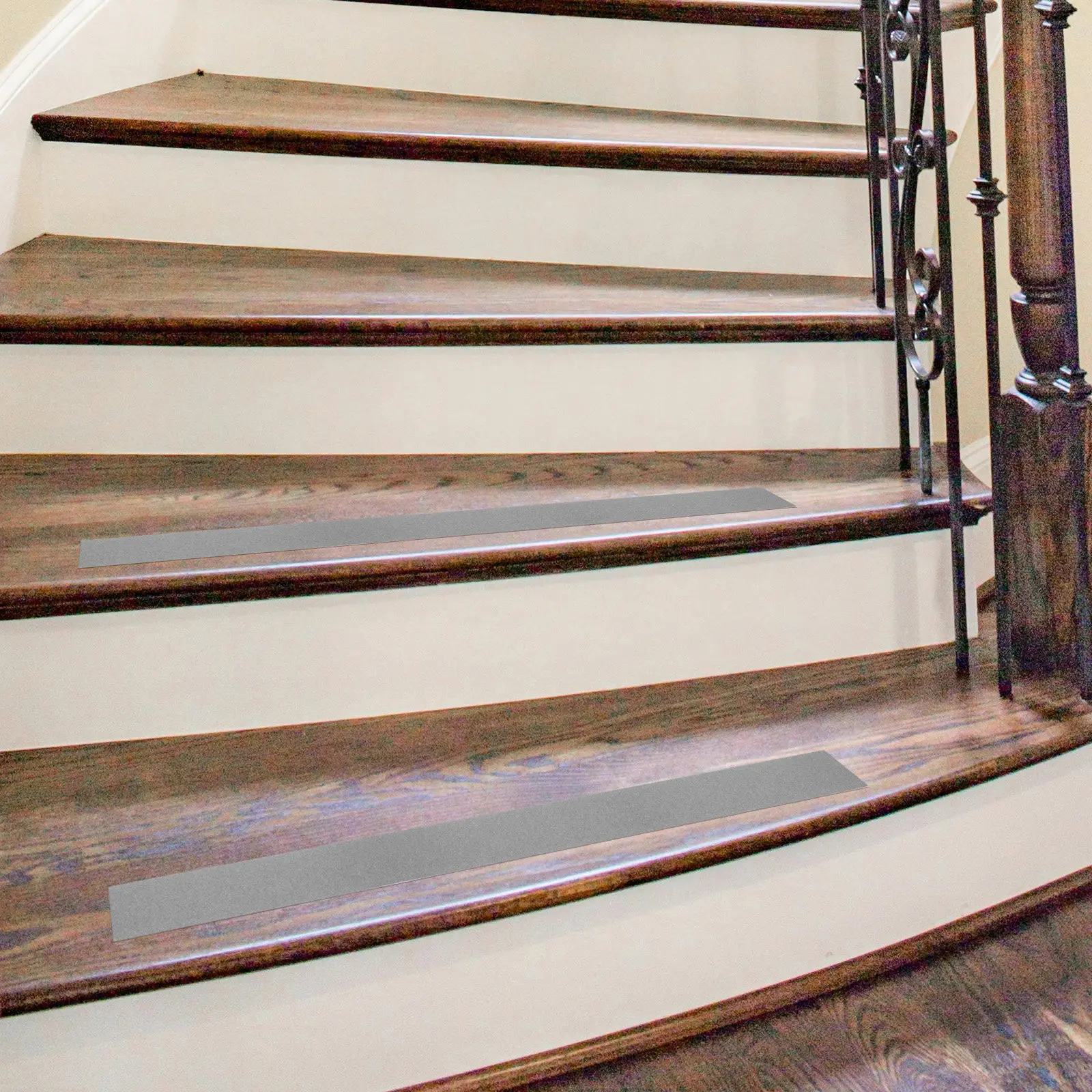 Outdoor Stair Treads Non Slip Tape Frosted Surface Strong Adhesive Anti Skid Tape for Steps Bathrooms Floors Commercial