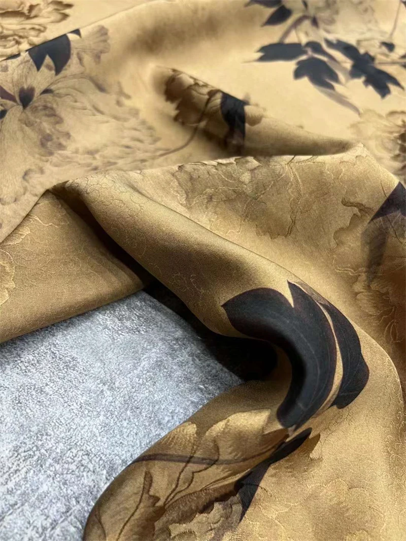 Dark Jacquard 23m/m Chinese Classic Plant Printed Dyed Fragrant Cloud Fabric Luxury Mulberry Silk Fabric 100% Silk Per Meter